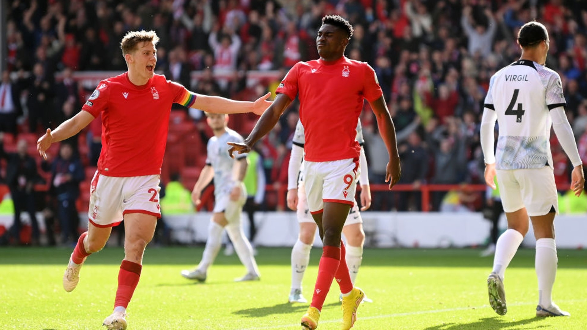 也让他保持 也让他保持